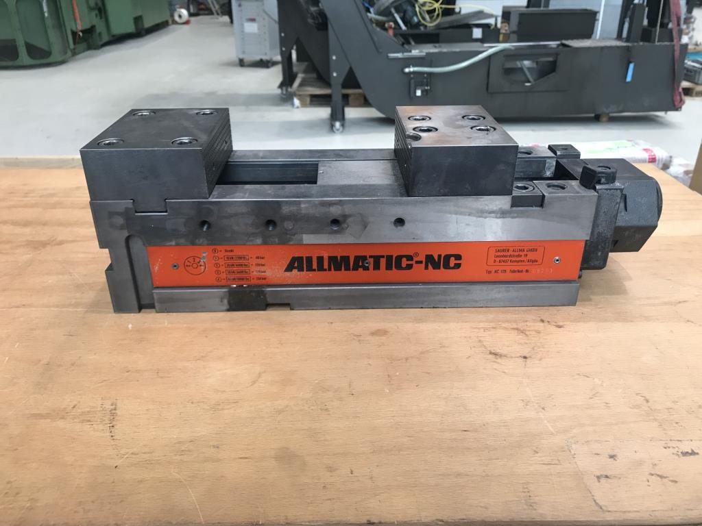 Allmatic NC 125 Schraubstock mit Backen